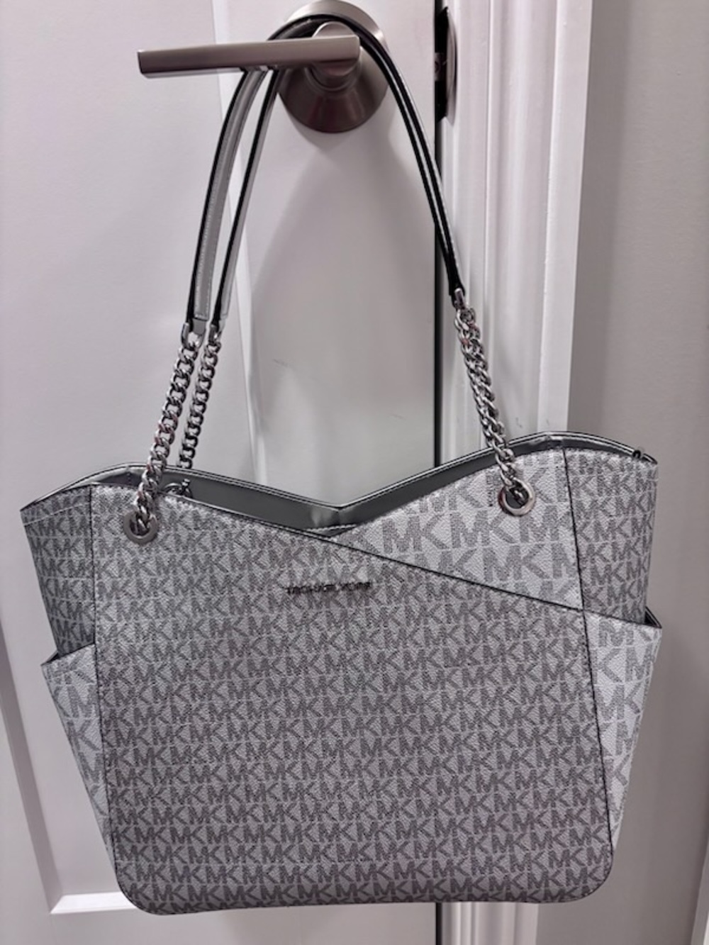 Michael Kors Signature Chain Tote – Silver/Gray – Excellent Condition